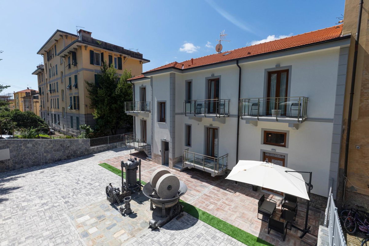 Hotel · Millstone House, La Spezia