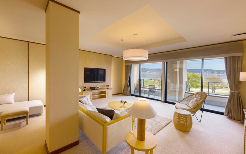 Katakura Silk Hotel, Suwa, Japan
