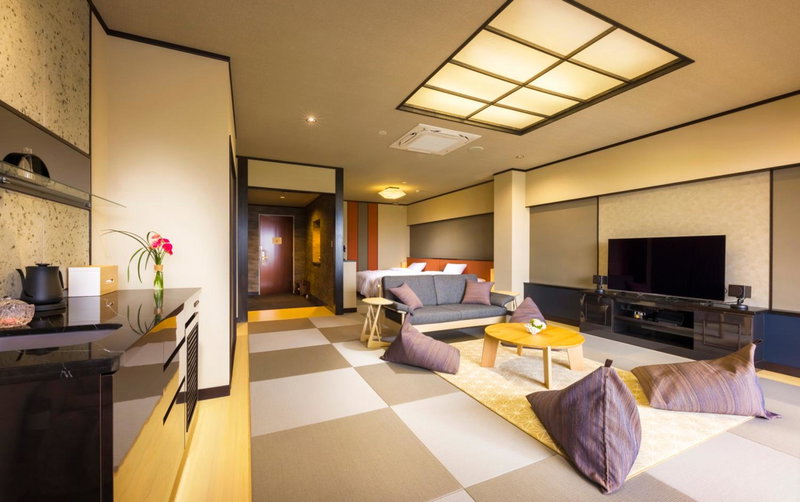 Katakura Silk Hotel, Suwa, Japan