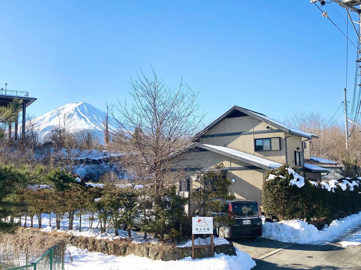 富士の樱House 宝栄, Japan