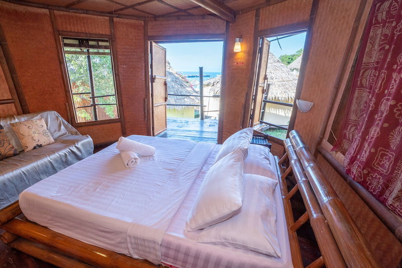 Paree Hut Resort Koh Sichang, Ko Sichang, Thailand