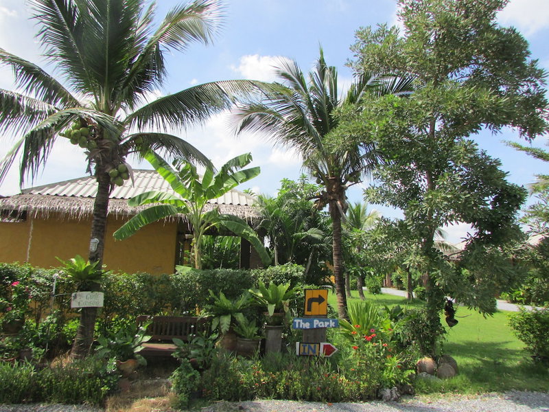 The Park Drive-Thru Check-In Resort, Thanyaburi, Thailand