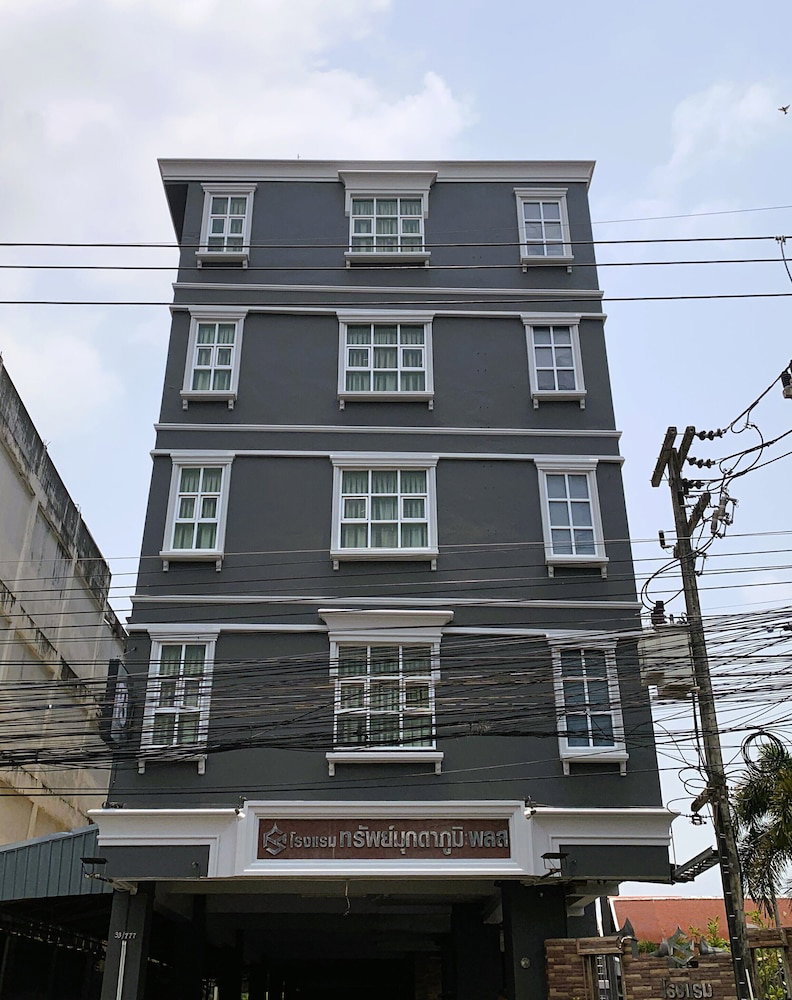 Hotel · Submukdaphoomplace Hotel, Mukdahan