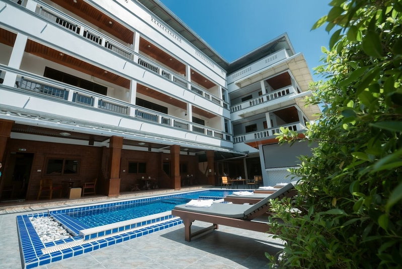 Coconut Grove Hotel Samui - Hostel, Koh Samui, Thailand