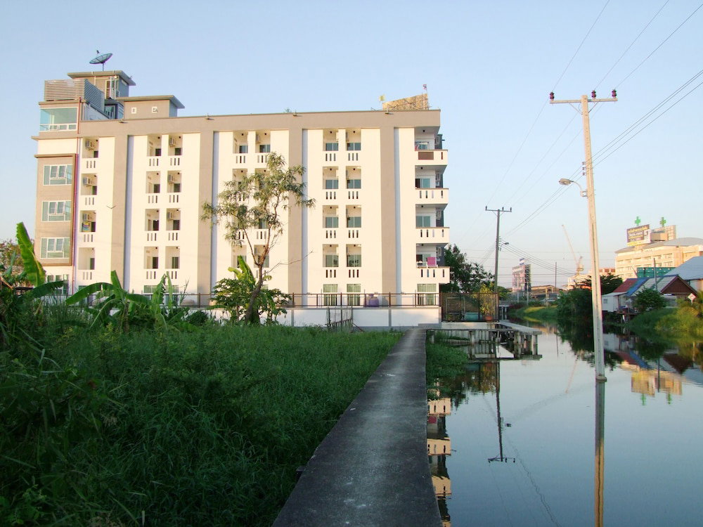 At Ease Hotel Suvarnabhumi, ประเทศไทย