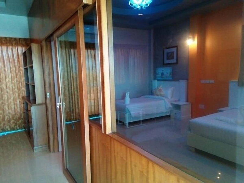 Waen Petch Place, Warin Chamrap, Thailand