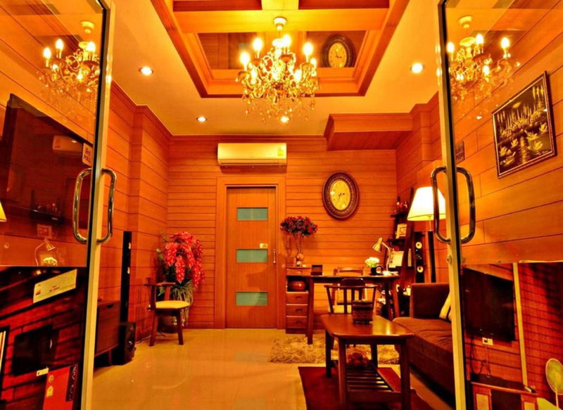 Be Rich Hotel, Ban Bang Saen (1), Thailand