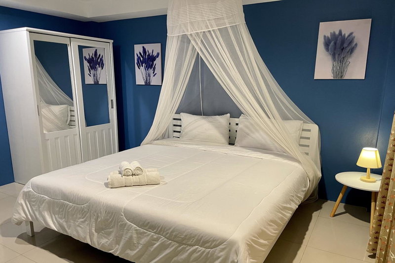 Be Rich Hotel, Ban Bang Saen (1), Thailand