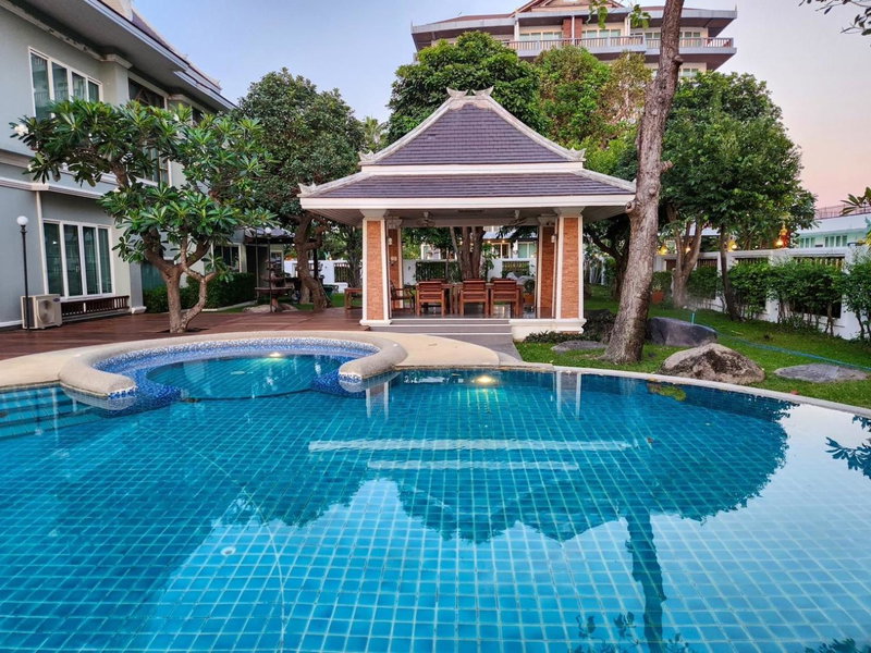 The Sand Beach Pattaya, Na Jomtien, Thailand