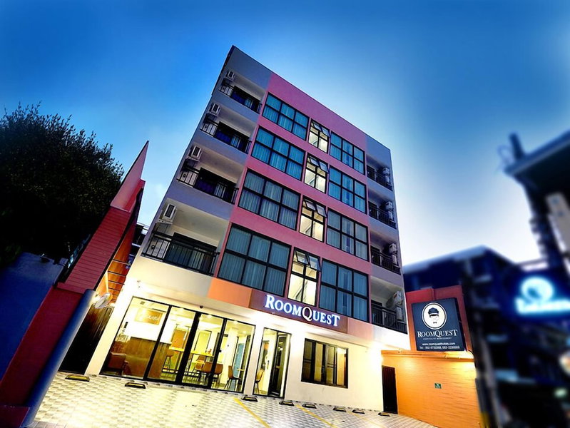 RoomQuest Sukhumvit 36 BTS Thonglor, Bangkok, Thailand