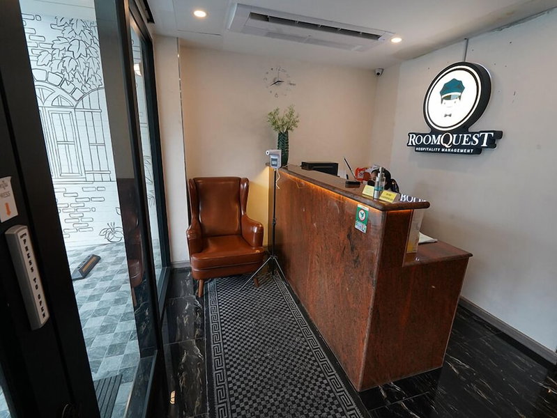 RoomQuest Sukhumvit 36 BTS Thonglor, Bangkok, Thailand