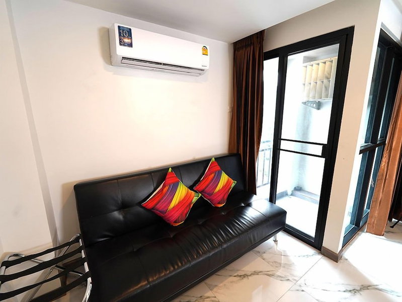 RoomQuest Sukhumvit 36 BTS Thonglor, Bangkok, Thailand
