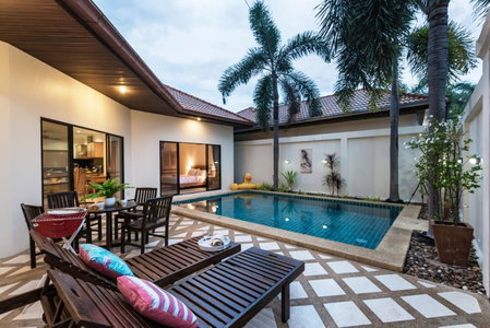 AnB poolvilla 2BR with private beach in pratamnak, Pattaya South, Thailand