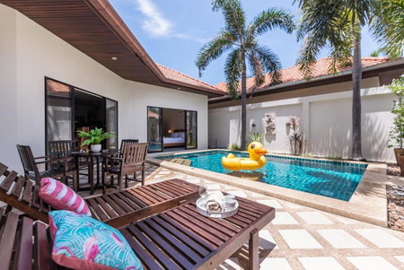 AnB poolvilla 2BR with private beach in pratamnak, Pattaya South, Thailand