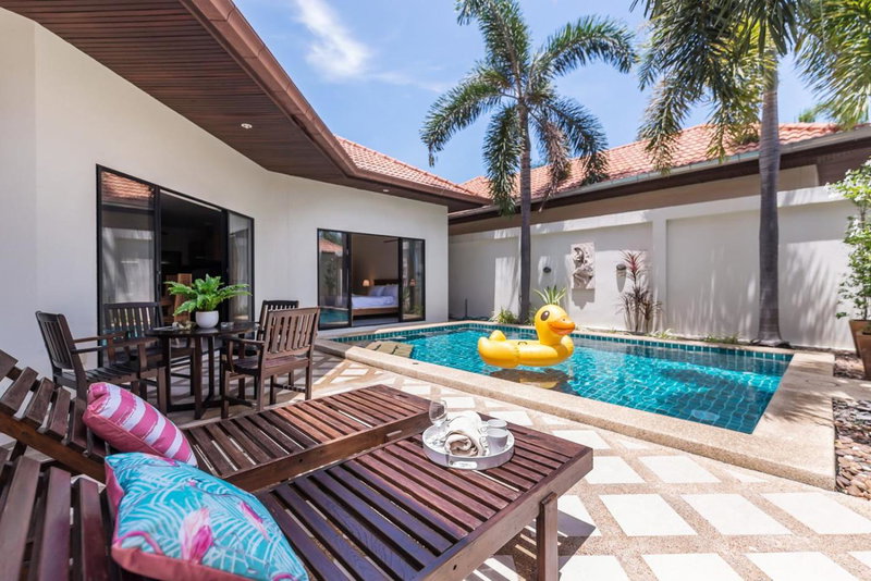 AnB poolvilla 2BR with private beach in pratamnak, Pattaya South, Thailand