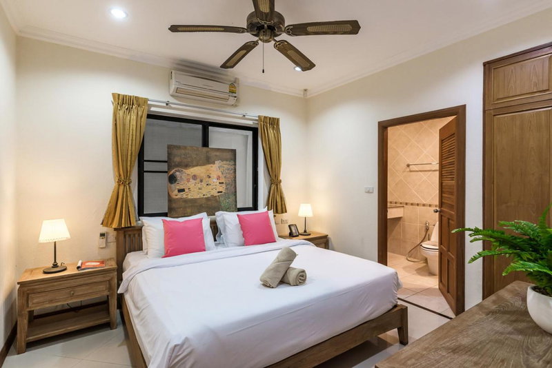 AnB poolvilla 2BR with private beach in pratamnak, Pattaya South, Thailand