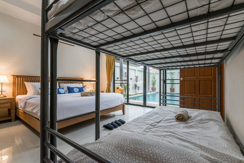 AnB poolvilla 2BR with private beach in pratamnak, Pattaya South, Thailand