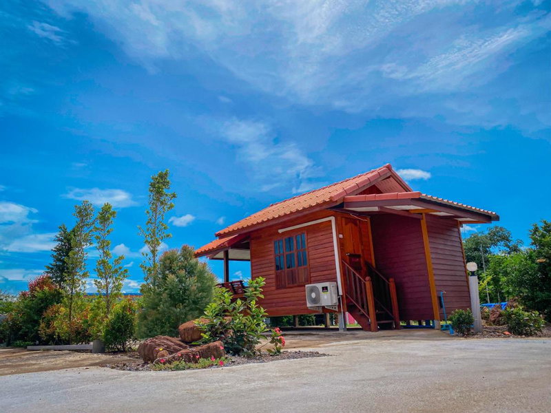 Baan Rung Tawan, Ban Bang Nao, Thailand