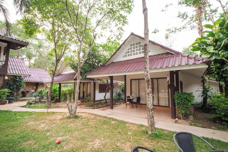 CAPITAL O 834 Iyara Resort & Spa, Ko Chang, Thailand