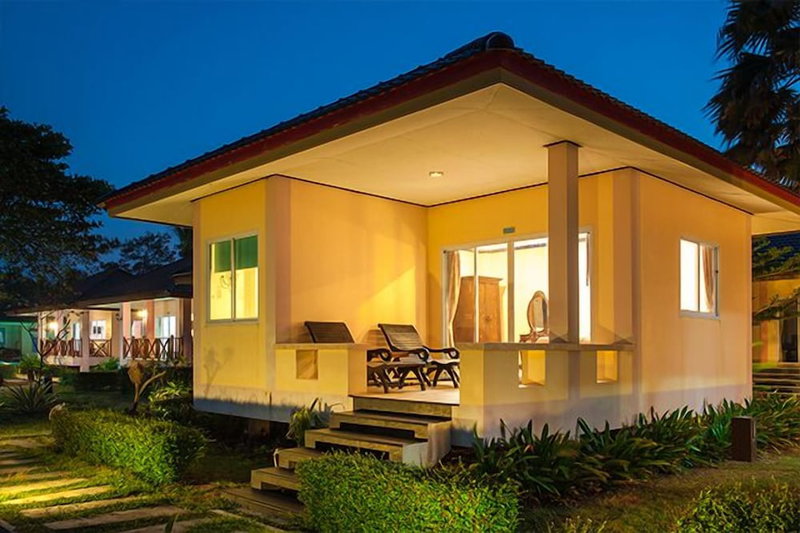 Chonnapha Resort, Khanom, Thailand