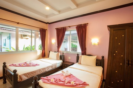 Chonnapha Resort, Khanom, Thailand