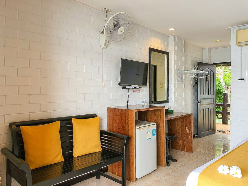 Phornpailin Riverside Resort, Sangkhla Buri, Thailand