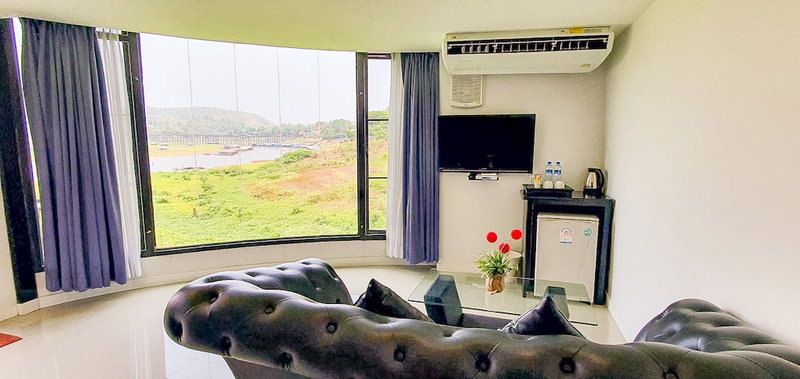 Phornpailin Riverside Resort, Sangkhla Buri, Thailand