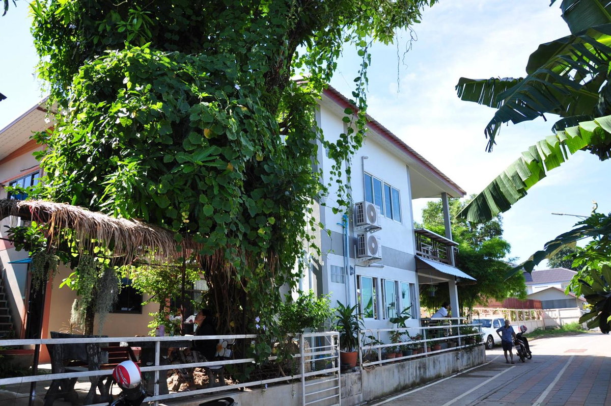The Rim Riverside Guest House, Thailand