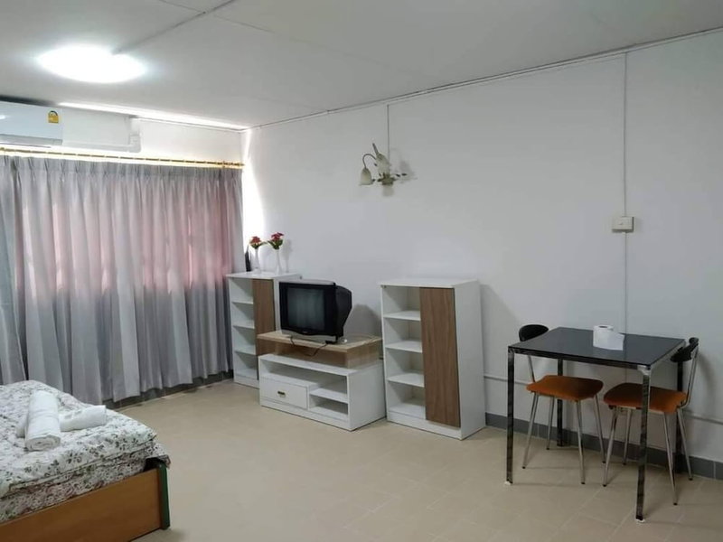 Muangthong Inn, Pak Kret, Thailand