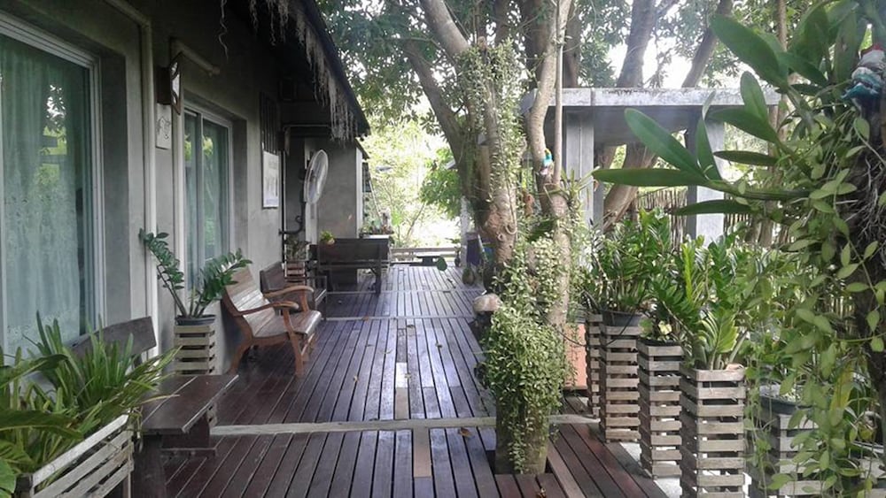 Hatthatara Resort, Thailand