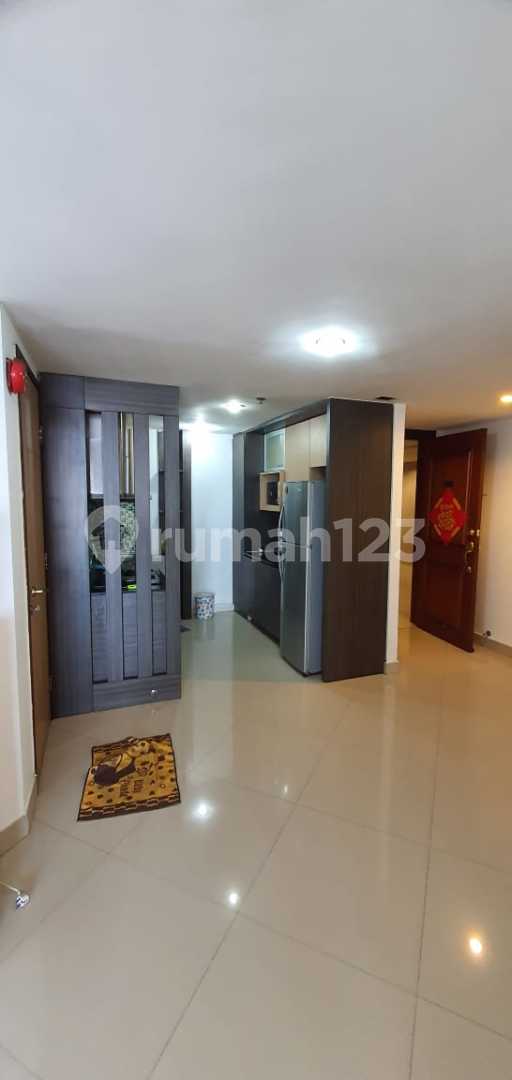 Orchid Garden Condominium, Индонезия