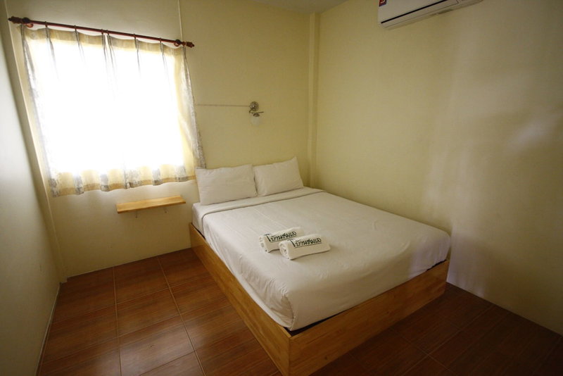 Baan Chomlay Resort, Khanom, Thailand
