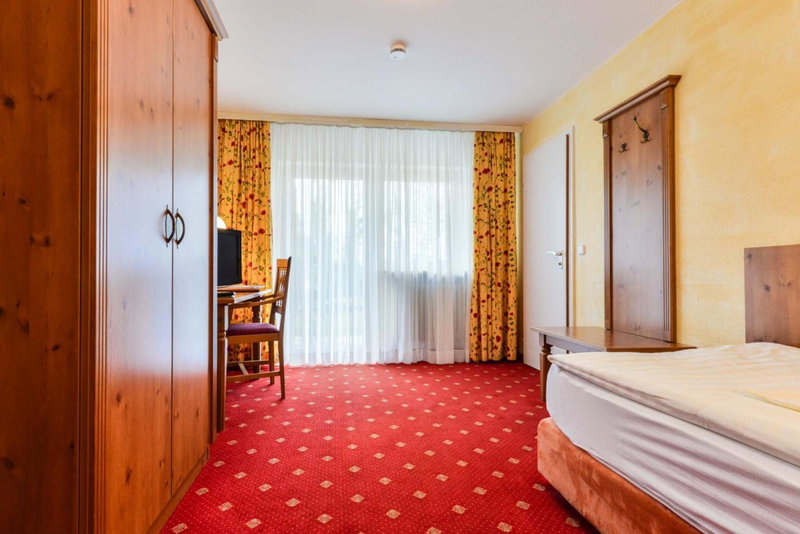 Landhotel Huber am See, Münsing am Starnberger See, Germany