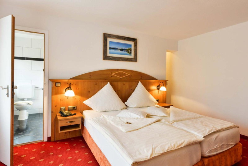 Landhotel Huber am See, Münsing am Starnberger See, Germany