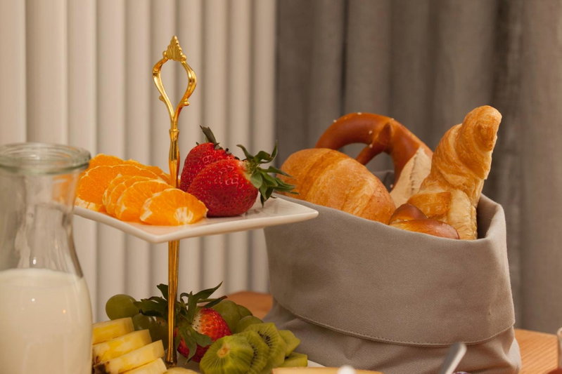 Bed and Breakfast unter den Linden, Nördlingen, Germany