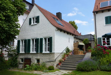 Bed and Breakfast unter den Linden, Nördlingen, Germany