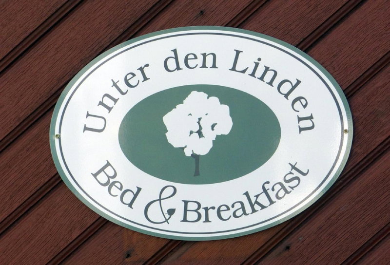 Bed and Breakfast unter den Linden, Nördlingen, Germany