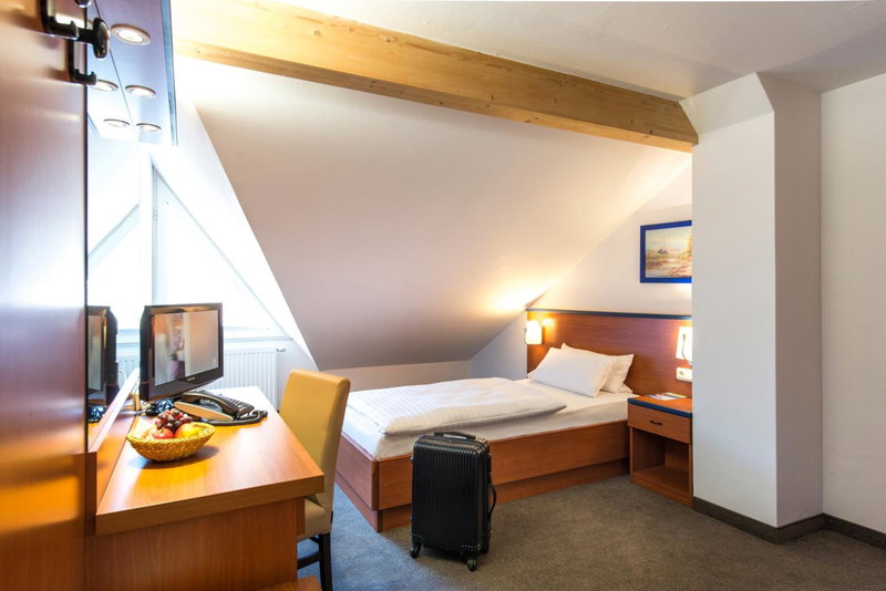 Hotel am Wald, Monheim, Germany