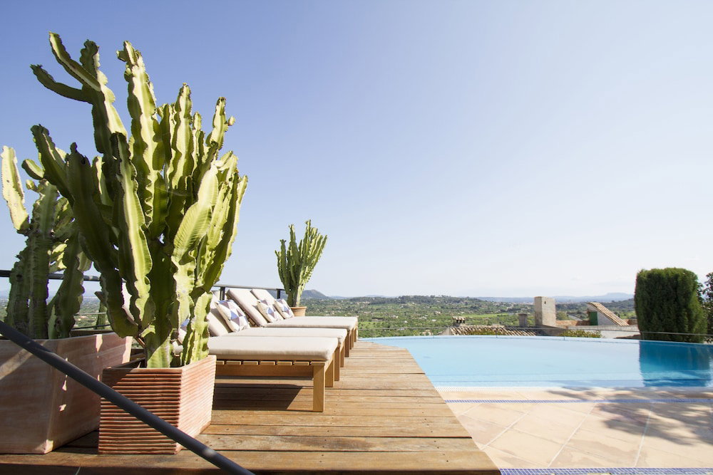 Hotel · Can Cota Suites & Spa - Turismo de interior, Selva