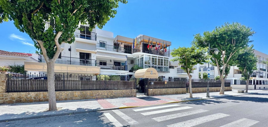 Santo Rostro Beach Apartments, Chipiona, Spain