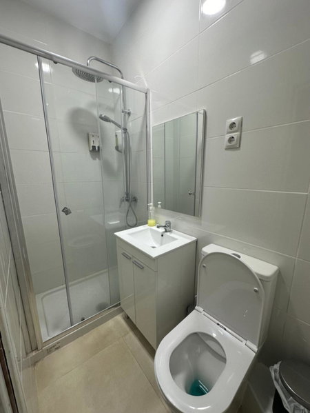 Hostal Arrate, Madrid, Spain