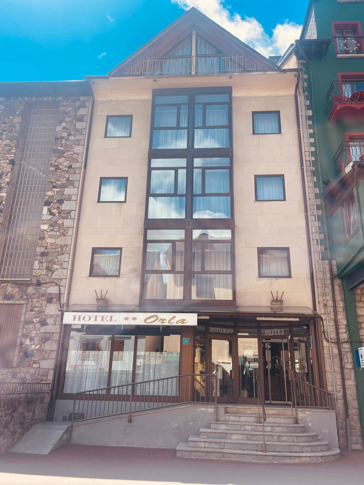 Hotel Orla, Spain
