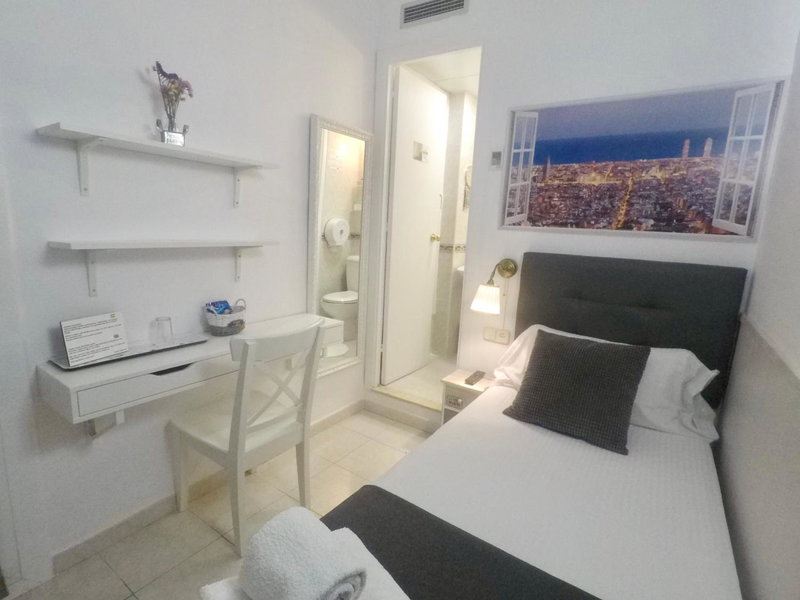 Hostal Lleida, Barcelona, Spain