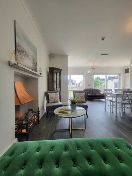 Woodford Hotel, London, United Kingdom
