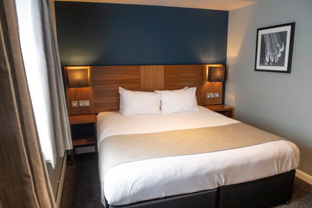 The White Hart by Innkeeper's Collection, Hook, United Kingdom