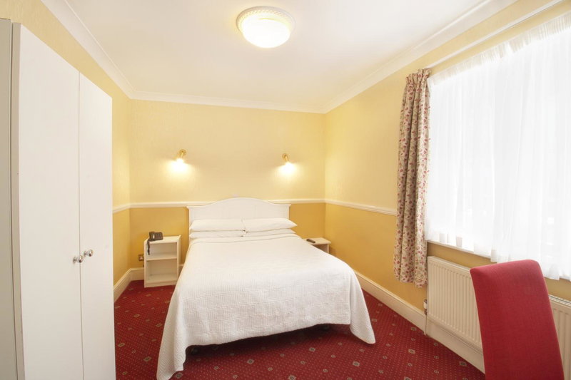 Balmoral House Hotel, London, United Kingdom