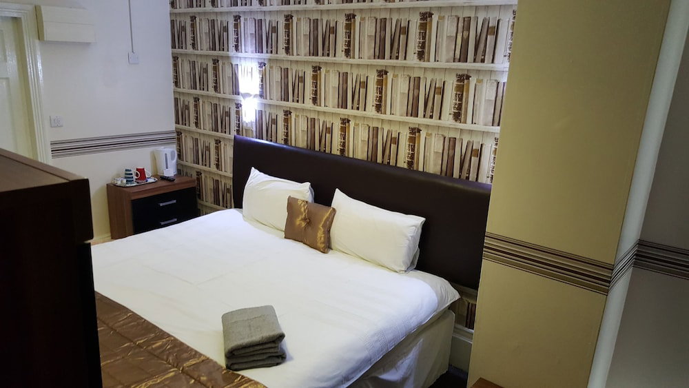 Portsmouth Budget Hotels, Великобритания