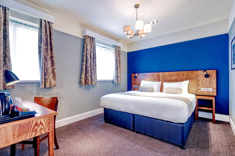 The Wheatsheaf by Innkeeper's Collection, Woking, United Kingdom