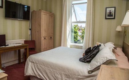 Cambridge Villa, Warwick, United Kingdom