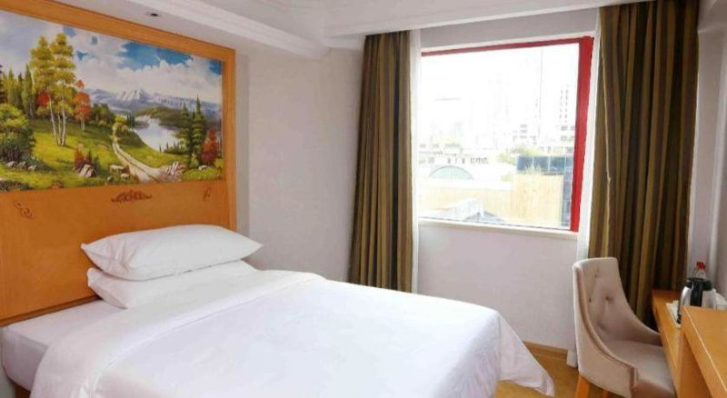 Vienna Hotel Guangdong Zhognshan West Zone, Zhongshan, China